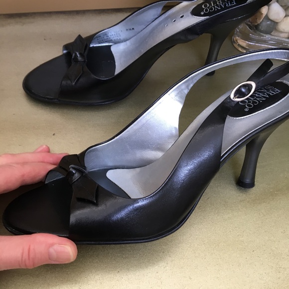 Open toe sling back heels in soft black leather! - Picture 3 of 7